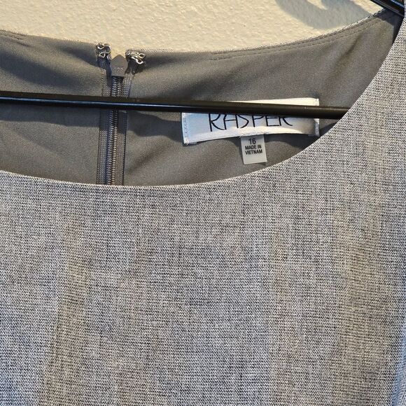 Kasper Classic Gray Midi Dress Sz 16 NWT - Picture 2 of 3